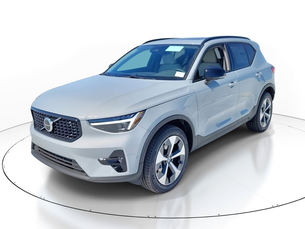 New 2026 Volvo XC40 B5 Plus SUV