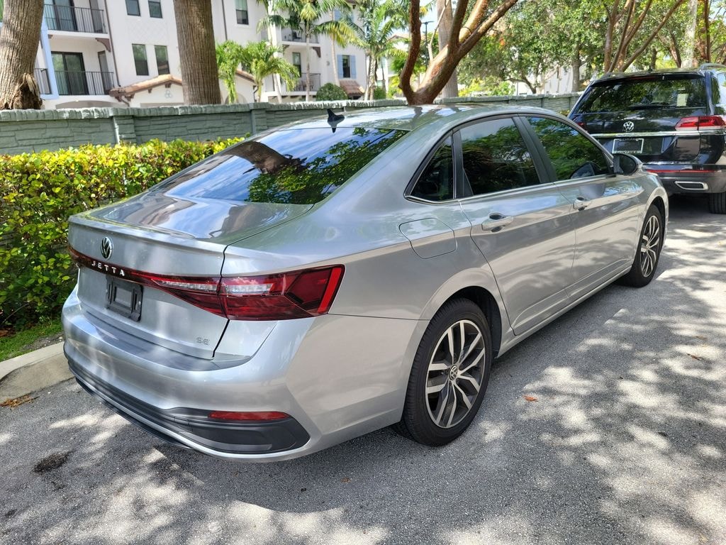 Used 2025 Volkswagen Jetta 1.5T SE Sedan