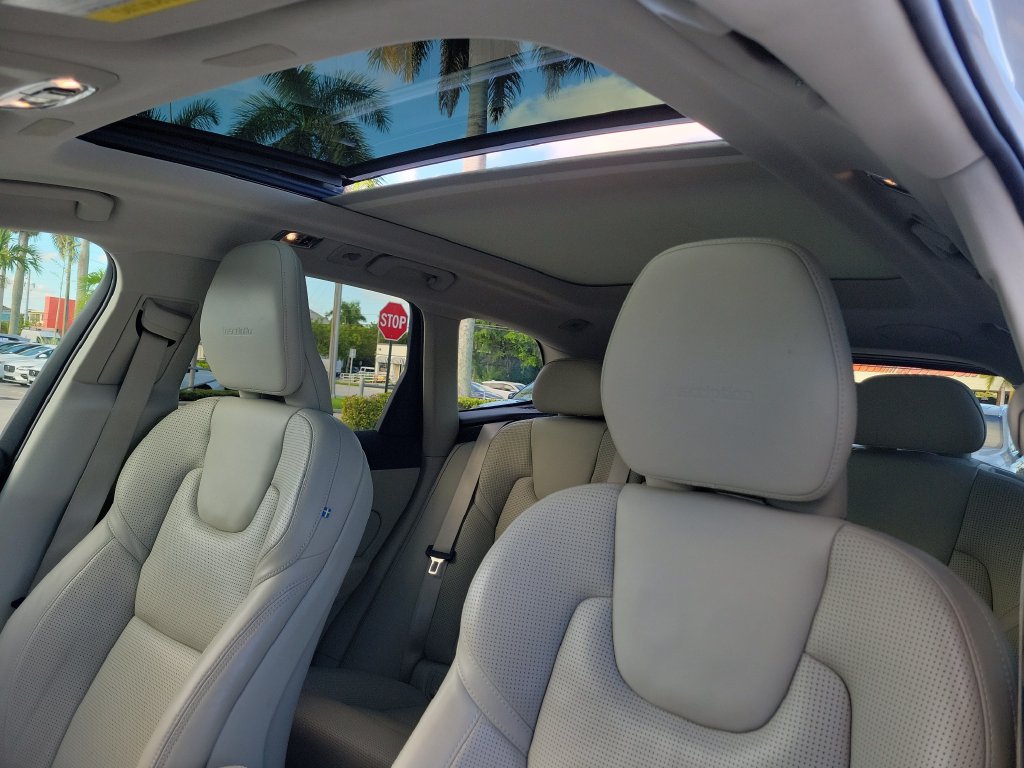 2019 Volvo XC60 Inscription - Photo 19