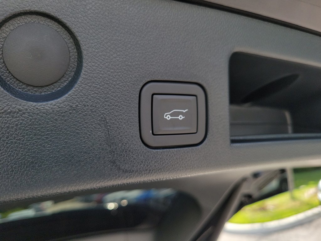 2027 Chevrolet Equinox LT - Photo 7