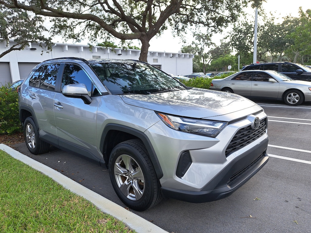 Used 2022 Toyota RAV4 XLE SUV