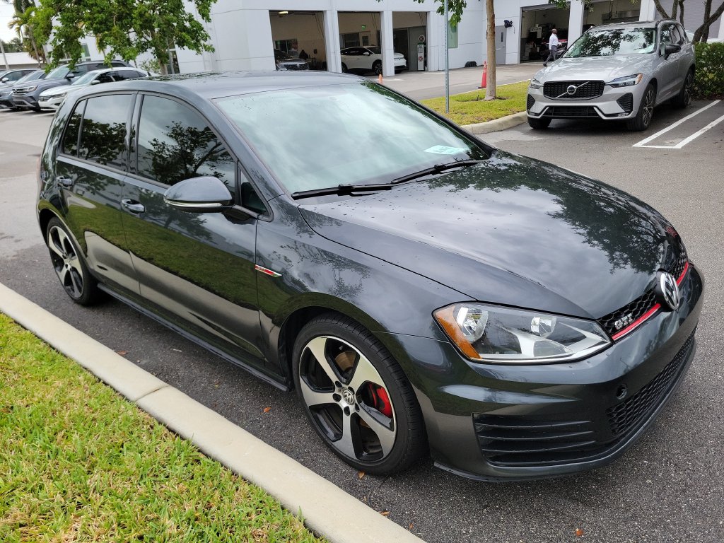 2017 Volkswagen Golf GTI
