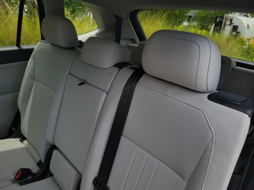 2023 Volkswagen Tiguan SE - Photo 12