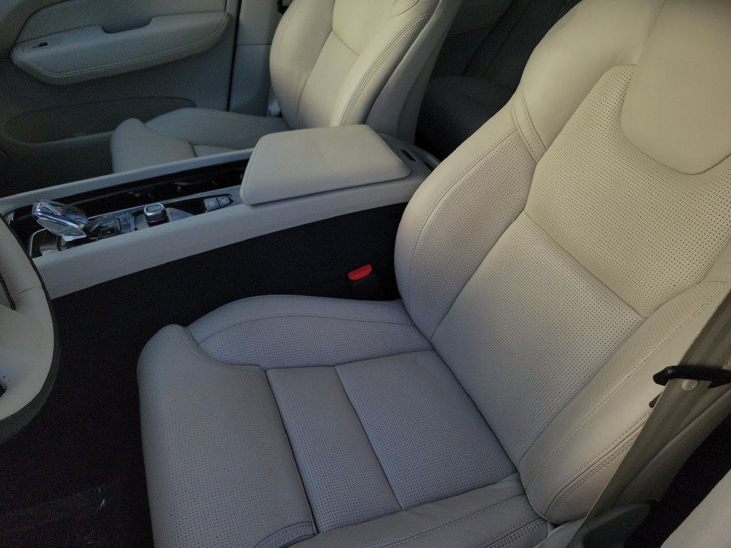 2025 Volvo XC60 Ultra - Photo 21