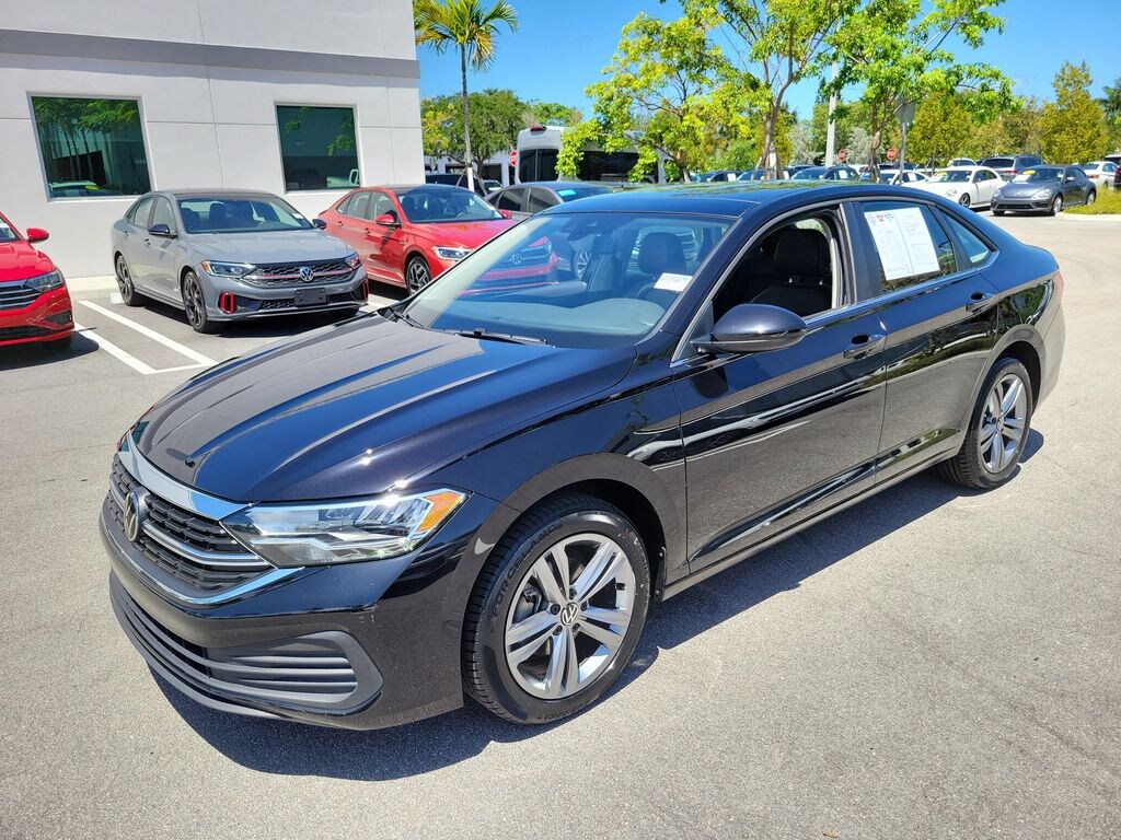 Certified 2024 Volkswagen Jetta 1.5T SE Sedan