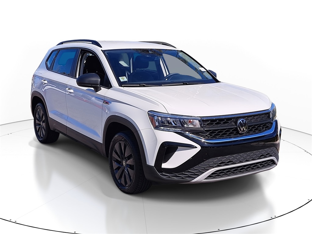 2024 Volkswagen Taos S's photo