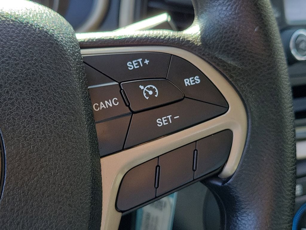 2016 Jeep Cherokee Sport - Photo 25