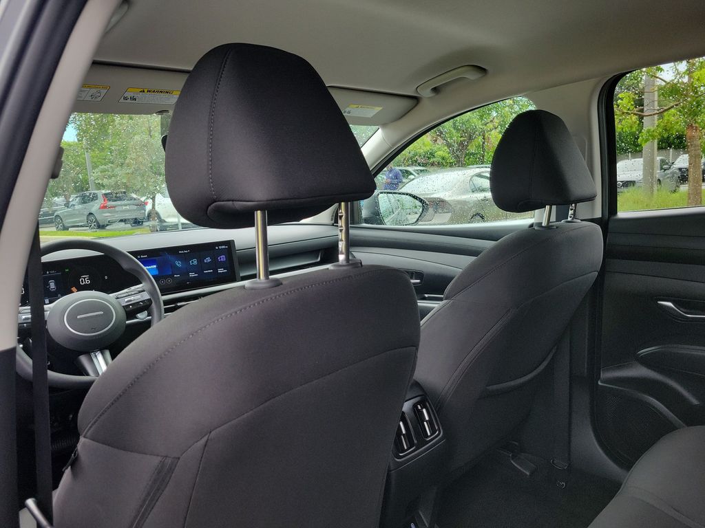 2025 Hyundai Tucson SEL - Photo 13