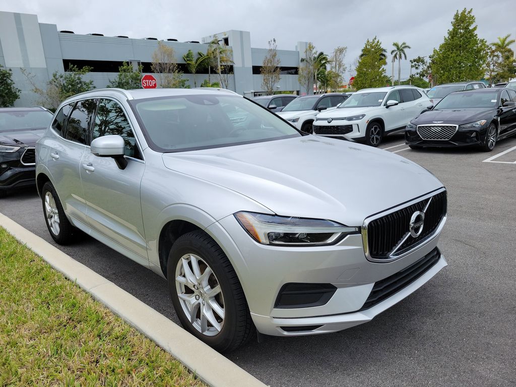 2020 Volvo XC60 Momentum