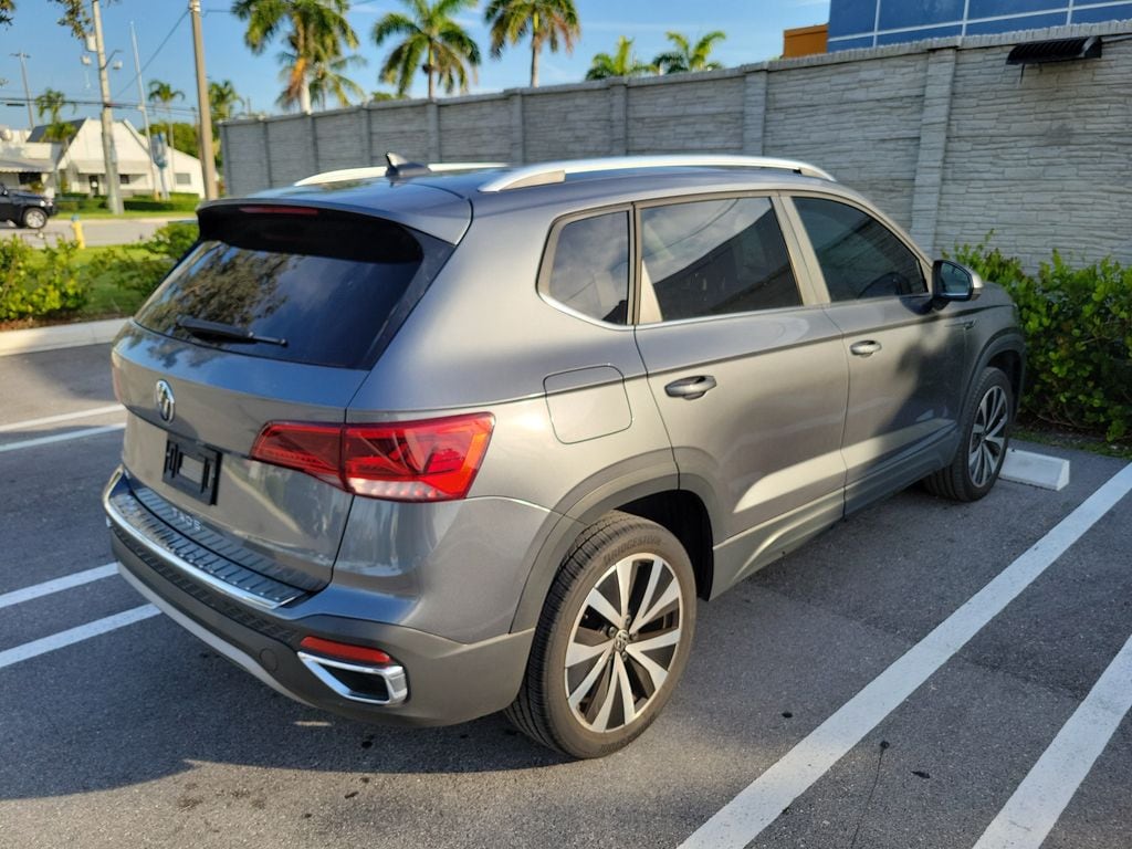 Used 2024 Volkswagen Taos 1.5T SE SUV