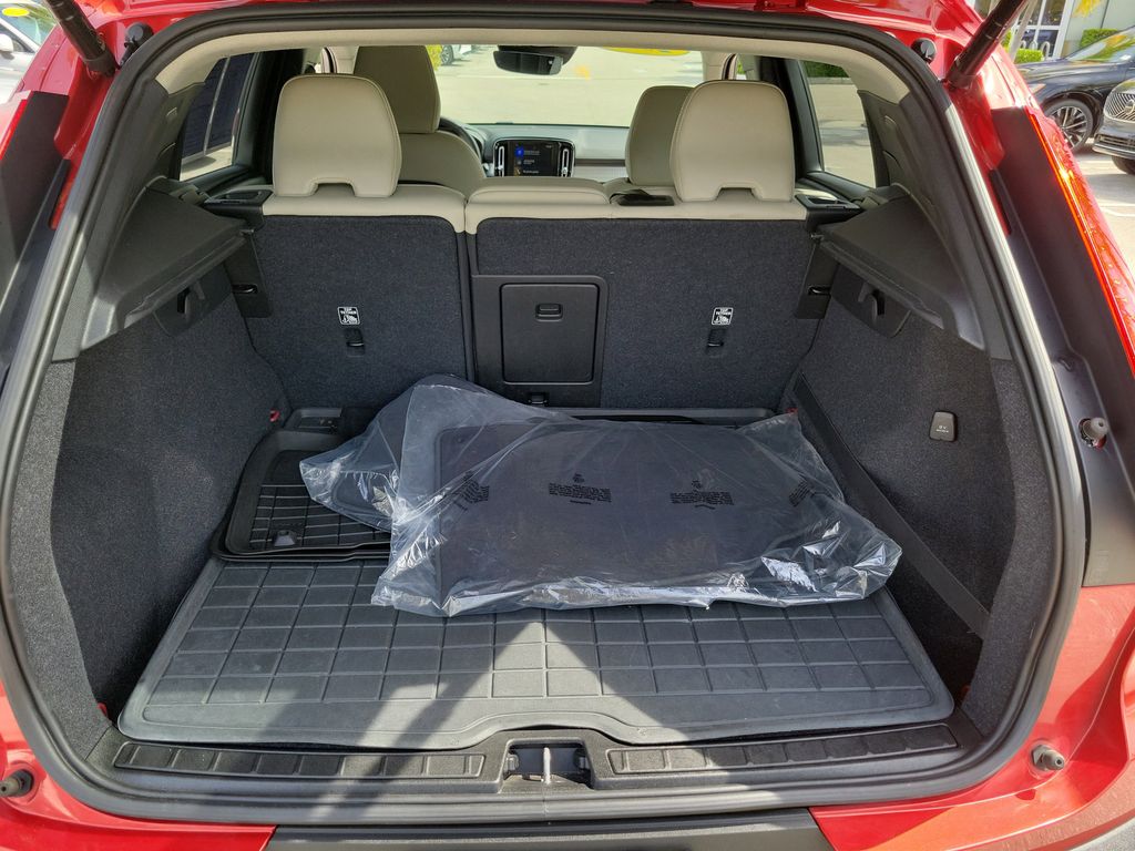 2019 Volvo XC40 Momentum - Photo 7