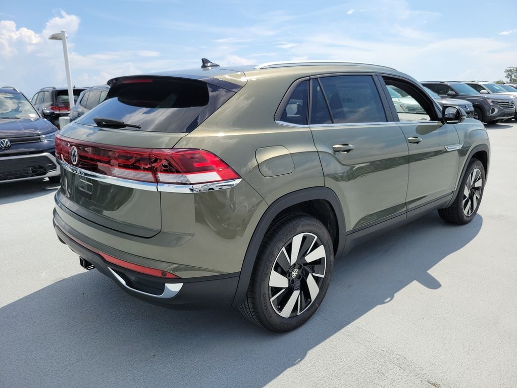 New 2025 Volkswagen Taos 1.5T S SUV