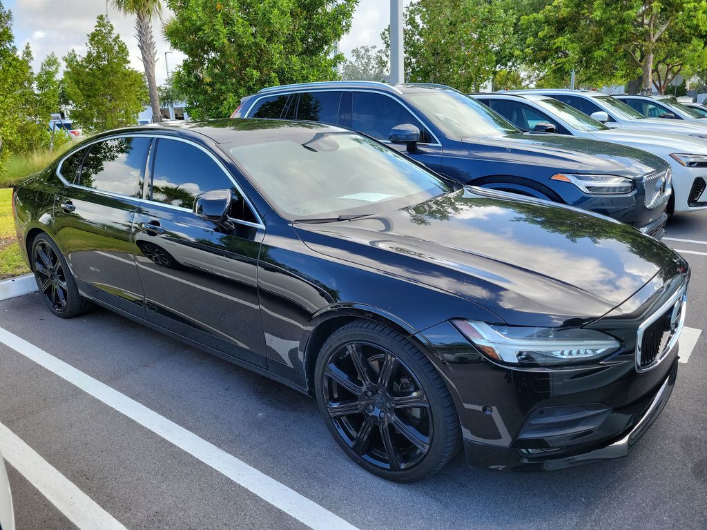 2018 Volvo S90 T5 Momentum FWD's photo
