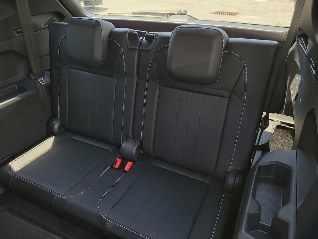 2023 Volkswagen Tiguan SE R-LINE BLACK - Photo 10