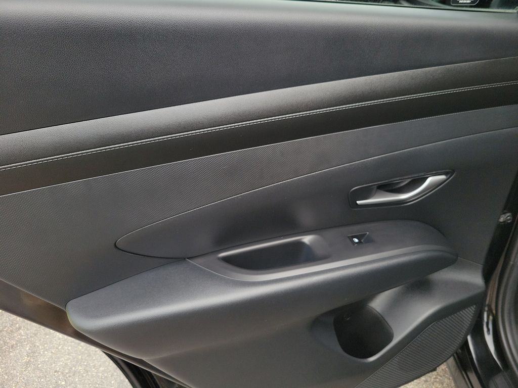 2025 Hyundai Tucson SEL - Photo 9