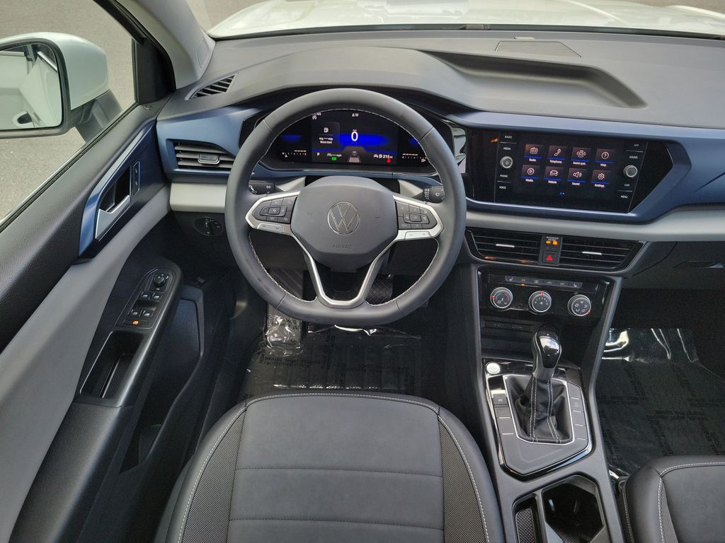 2023 Volkswagen Taos SE - Photo 15