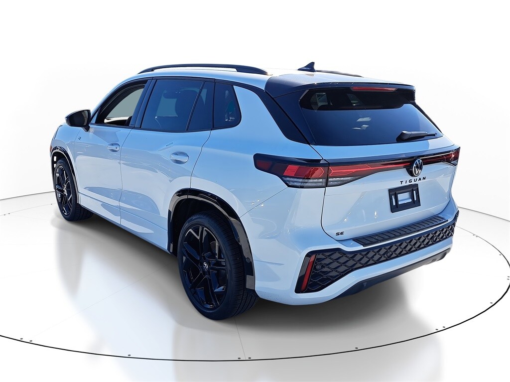 New 2026 Volkswagen Tiguan 2.0T SE SUV