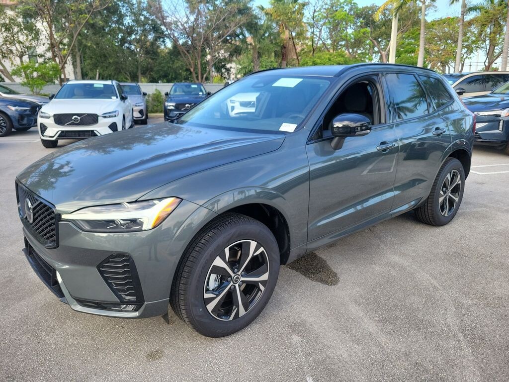 New 2026 Volvo XC60 B5 Core SUV