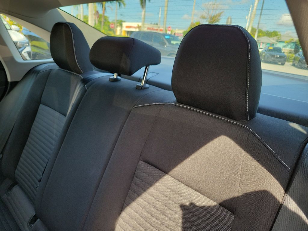 2023 Volkswagen Jetta S - Photo 9