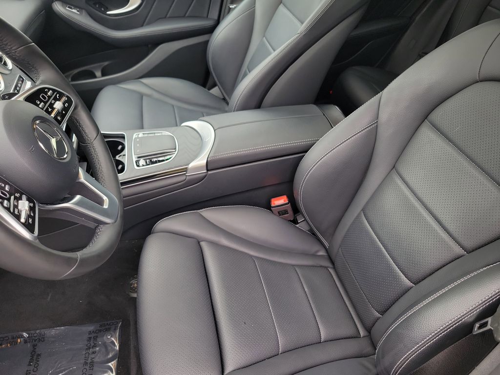 2022 Mercedes-Benz GLC Coupe GLC300 - Photo 22