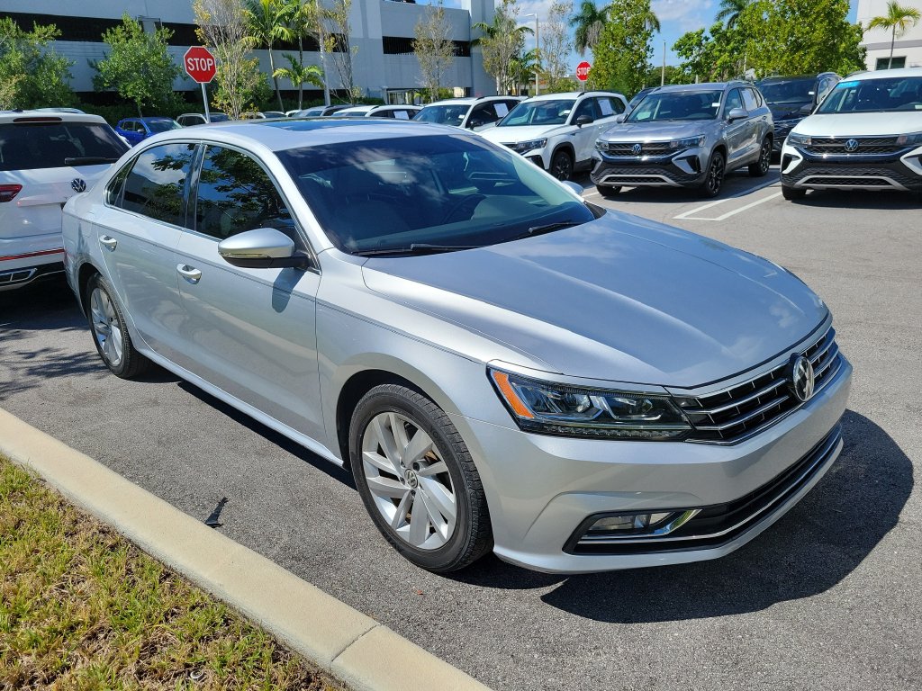 2018 Volkswagen Passat SE