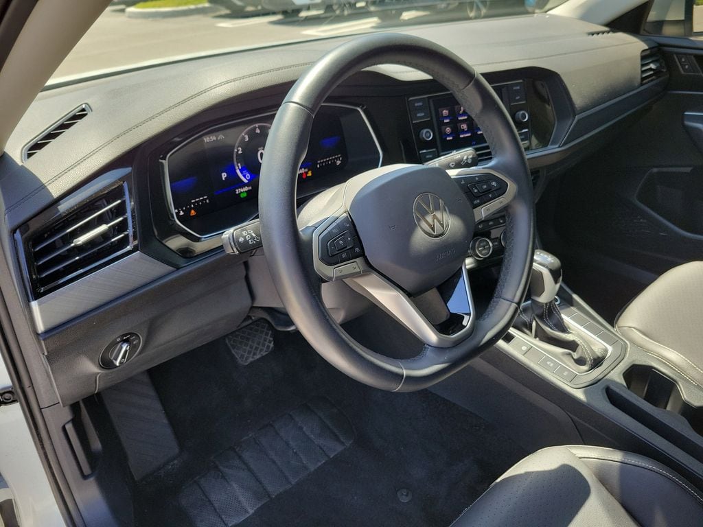 2023 Volkswagen Jetta SE - Photo 20