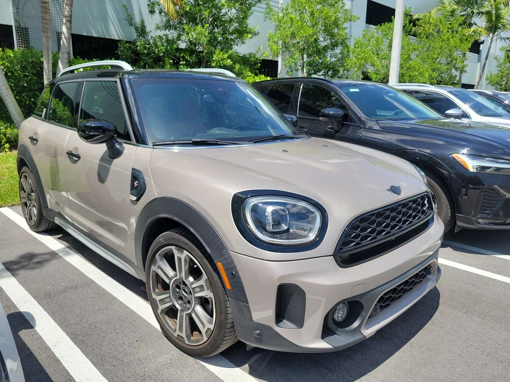 2024 MINI Countryman Cooper S's photo