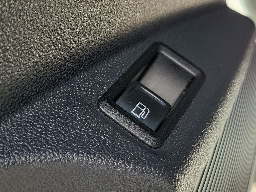 2023 Volkswagen Taos SE - Photo 19