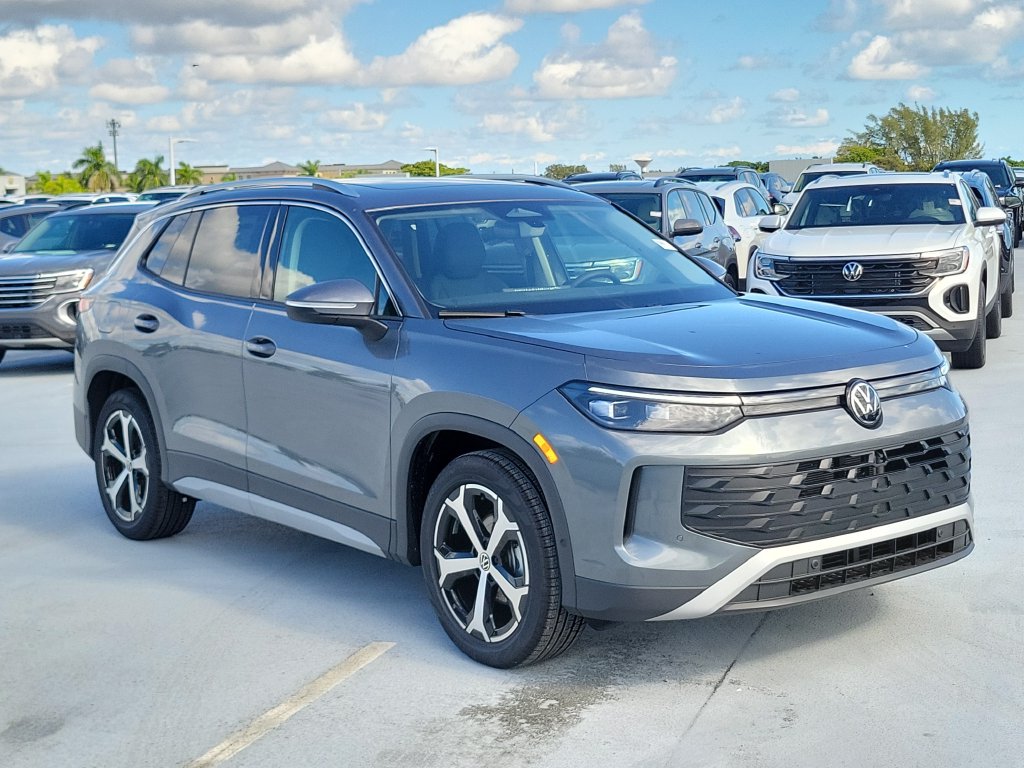 New 2026 Volkswagen Tiguan SE SUV