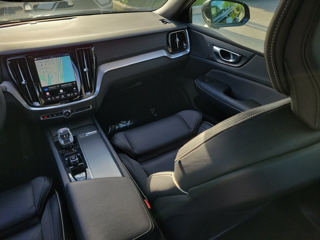2024 Volvo S60 Plus - Photo 15
