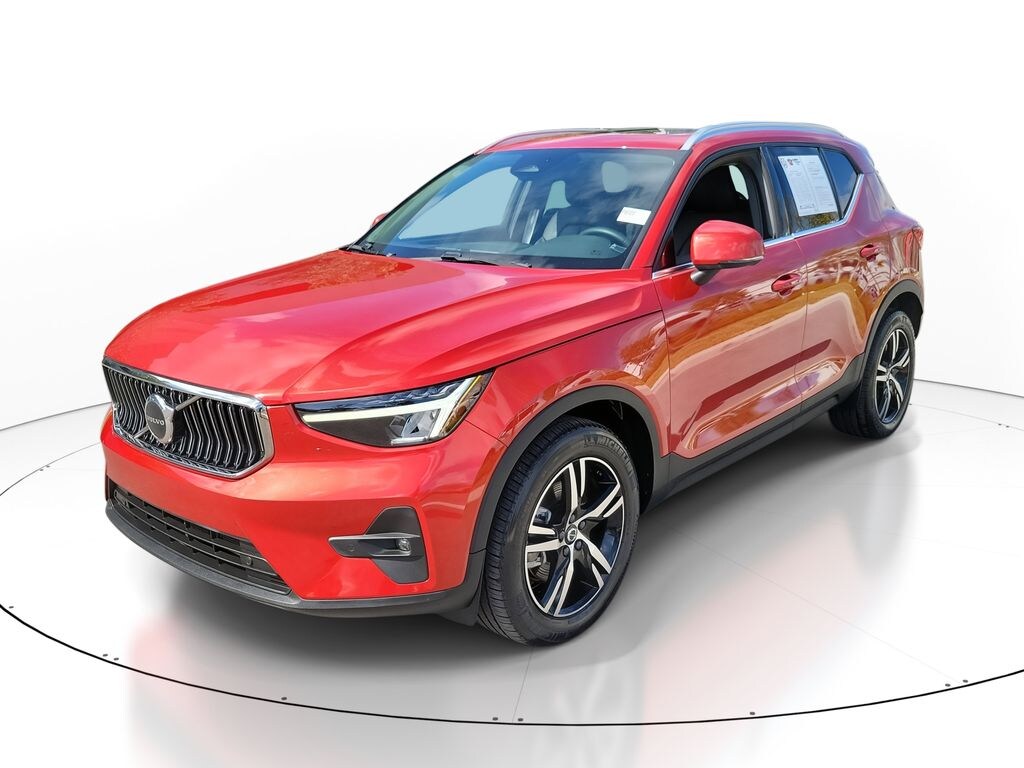 Used 2023 Volvo XC40 B5 AWD Plus Bright SUV