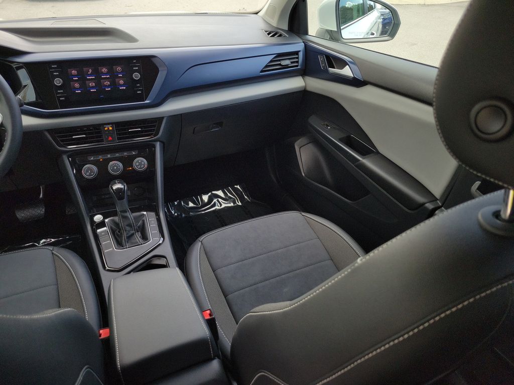 2023 Volkswagen Taos SE - Photo 17