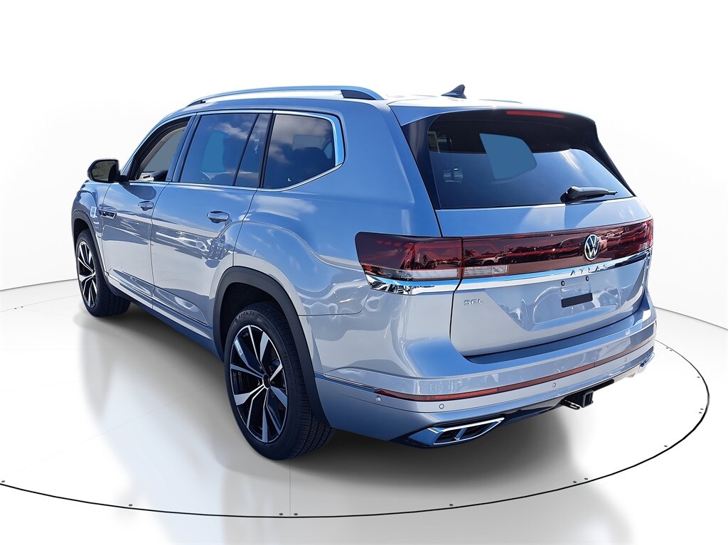 New 2026 Volkswagen Tiguan 2.0T SE SUV