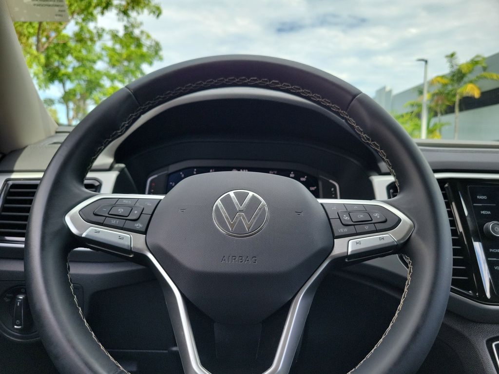 2023 Volkswagen Atlas SE w/Tech - Photo 24