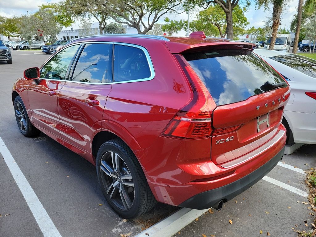Used 2019 Volvo XC60 T5 Momentum SUV