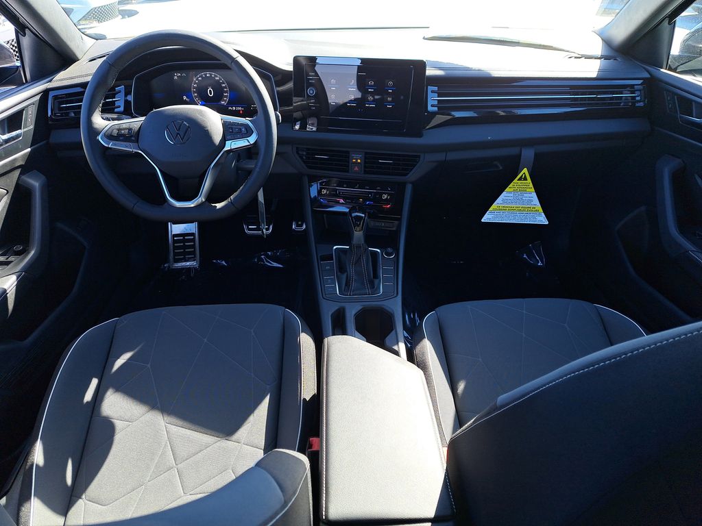 2025 Volkswagen Jetta Sport - Photo 14