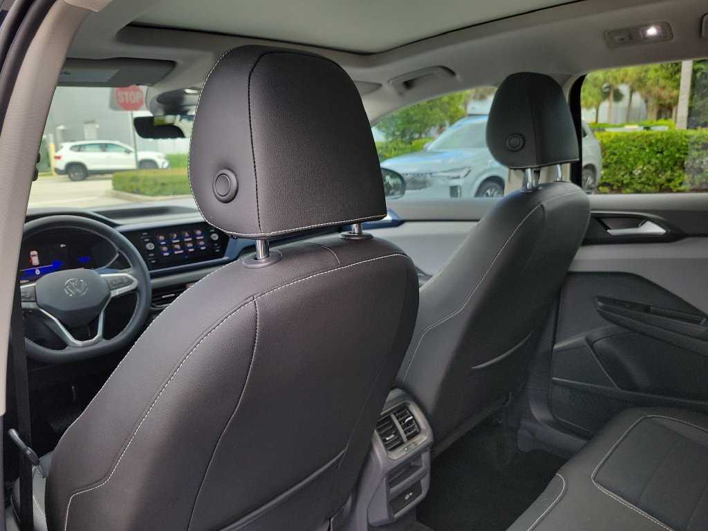 2023 Volkswagen Taos SE - Photo 12