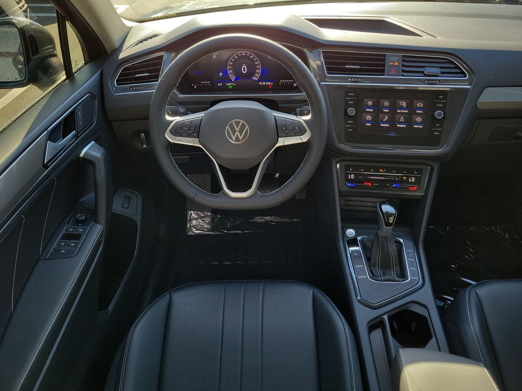 2024 Volkswagen Tiguan SE - Photo 15