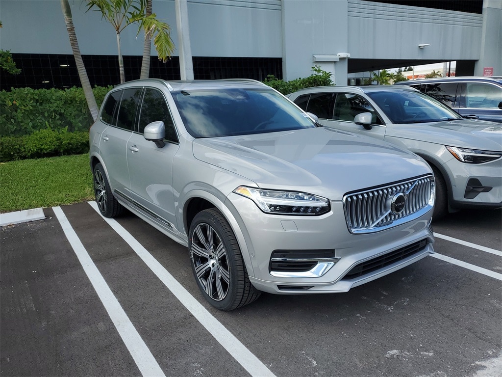 Used 2023 Volvo XC90 Recharge Plug-In Hybrid Plus Bright 7-Seater SUV