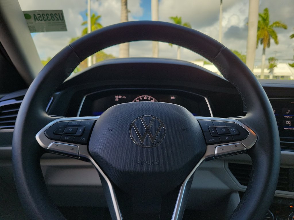2024 Volkswagen Jetta SE - Photo 22