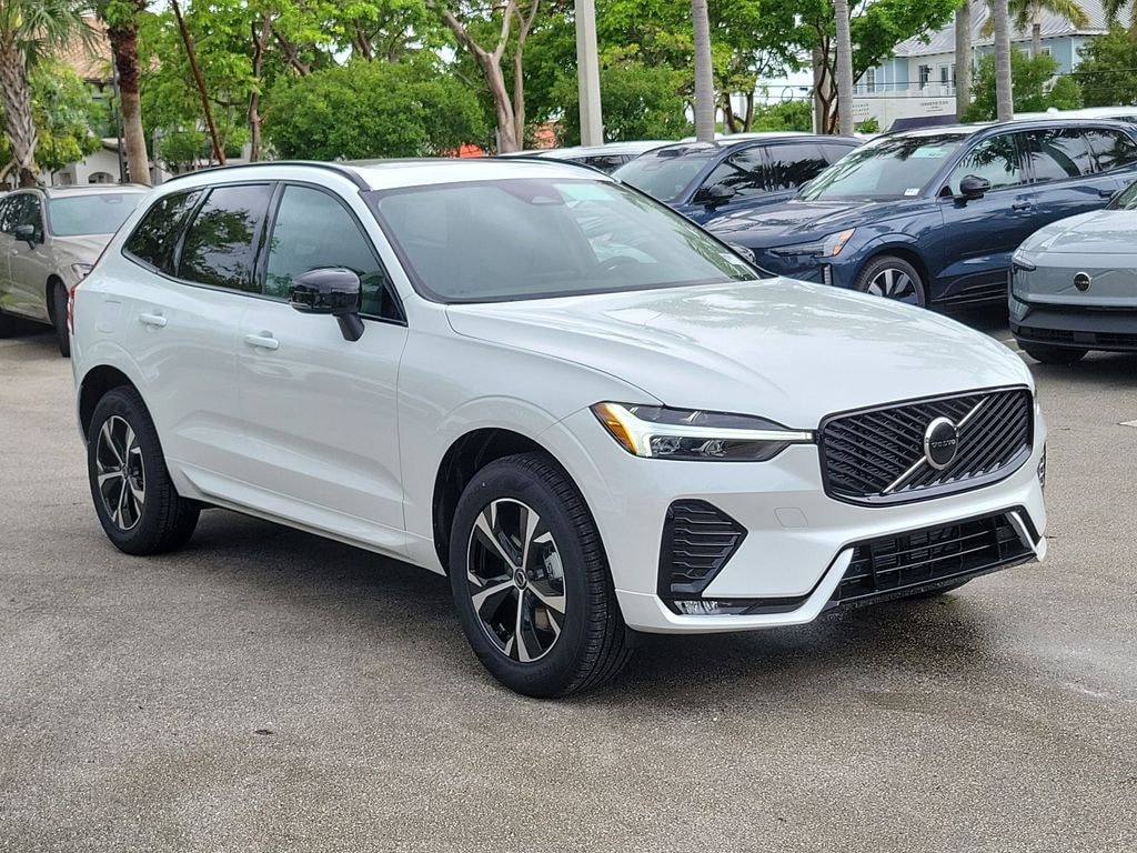 New 2026 Volvo XC60 B5 Core SUV