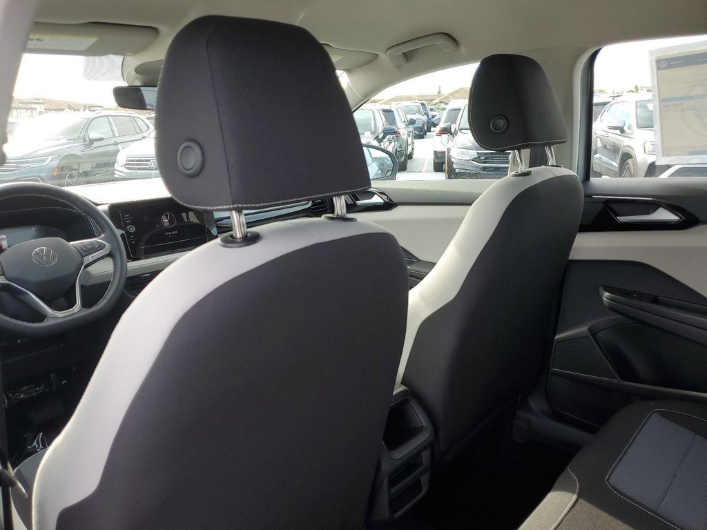 2025 Volkswagen Taos S - Photo 16