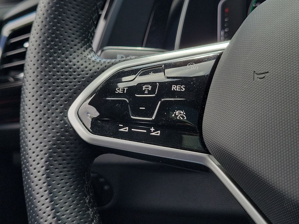 2023 Volkswagen Jetta GLI Autobahn - Photo 24