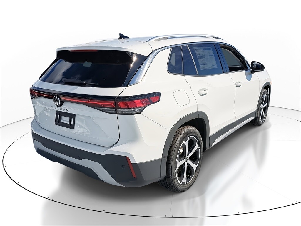 New 2026 Volkswagen Tiguan 2.0T SE SUV