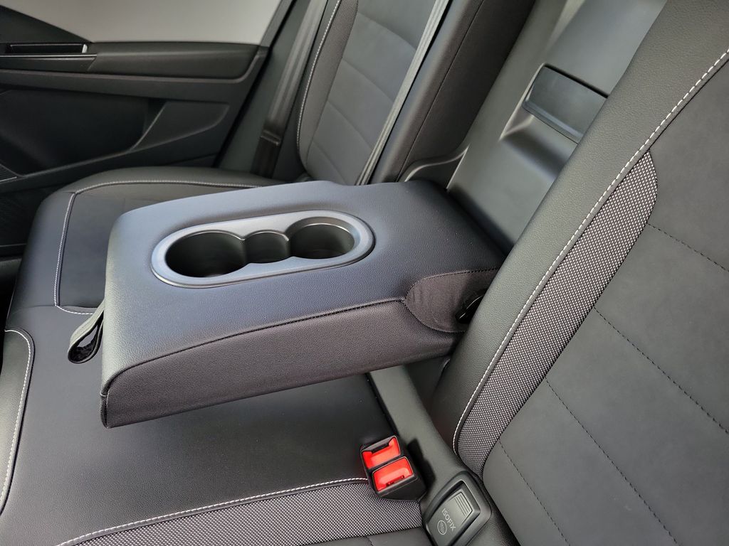 2023 Volkswagen Taos SE - Photo 12