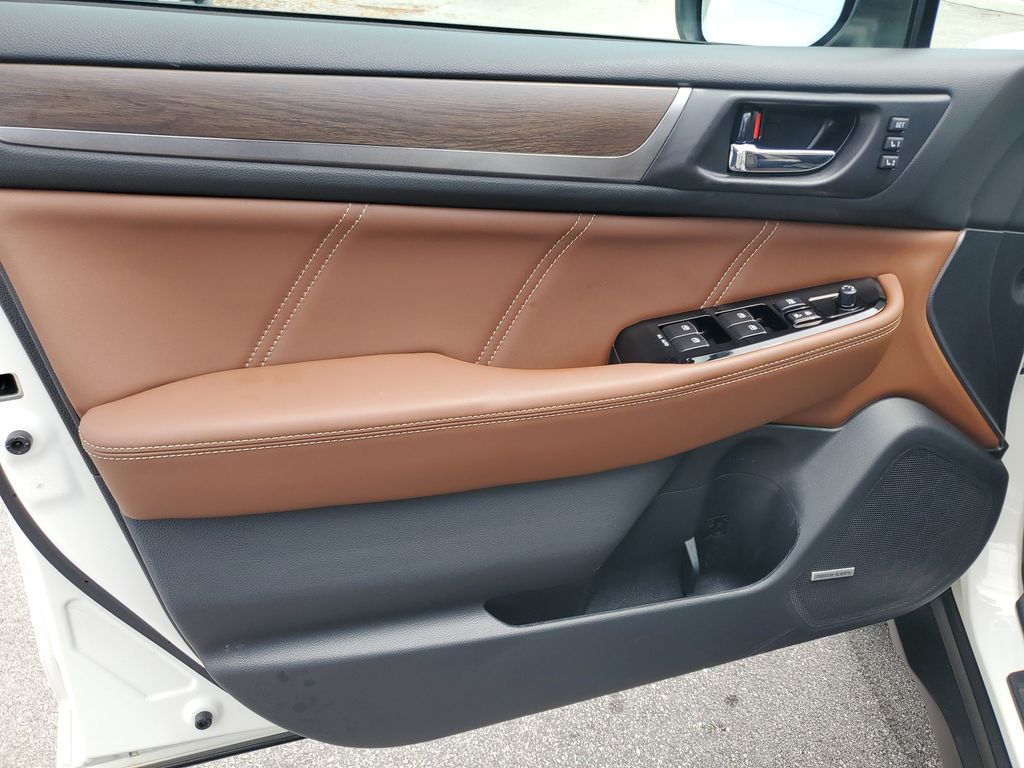 2018 Subaru Outback Touring - Photo 19
