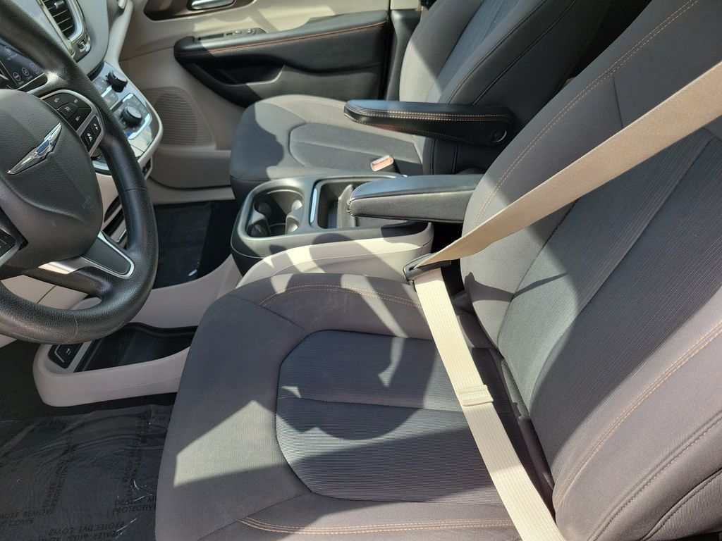 2019 Chrysler Pacifica Touring Plus - Photo 20
