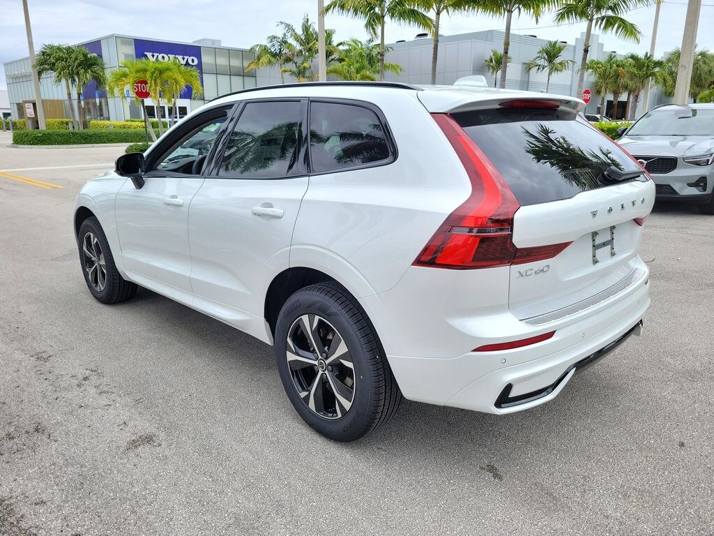 New 2026 Volvo XC60 B5 Core SUV