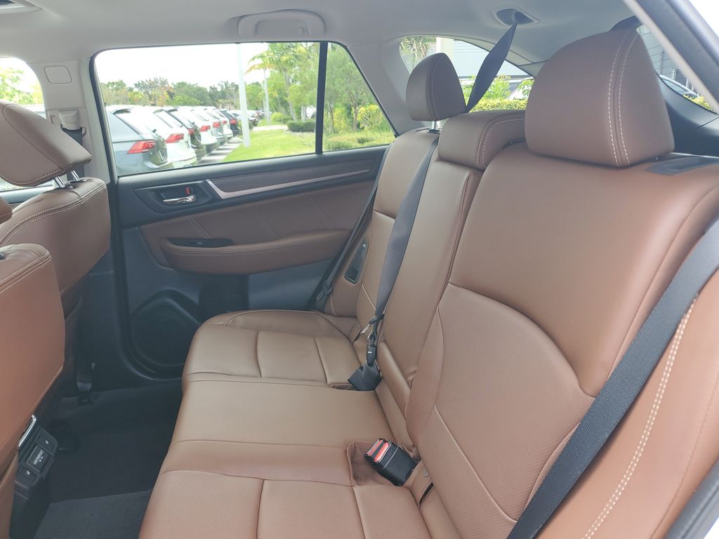 2018 Subaru Outback Touring - Photo 12