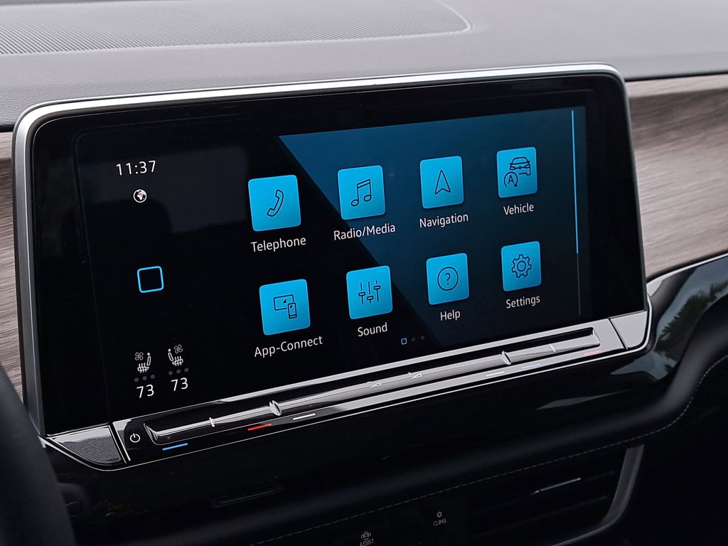 2025 Volkswagen Atlas SEL - Photo 29